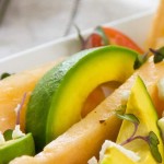 Avocado Melonen Salat mit Zitronen Vinaigrette