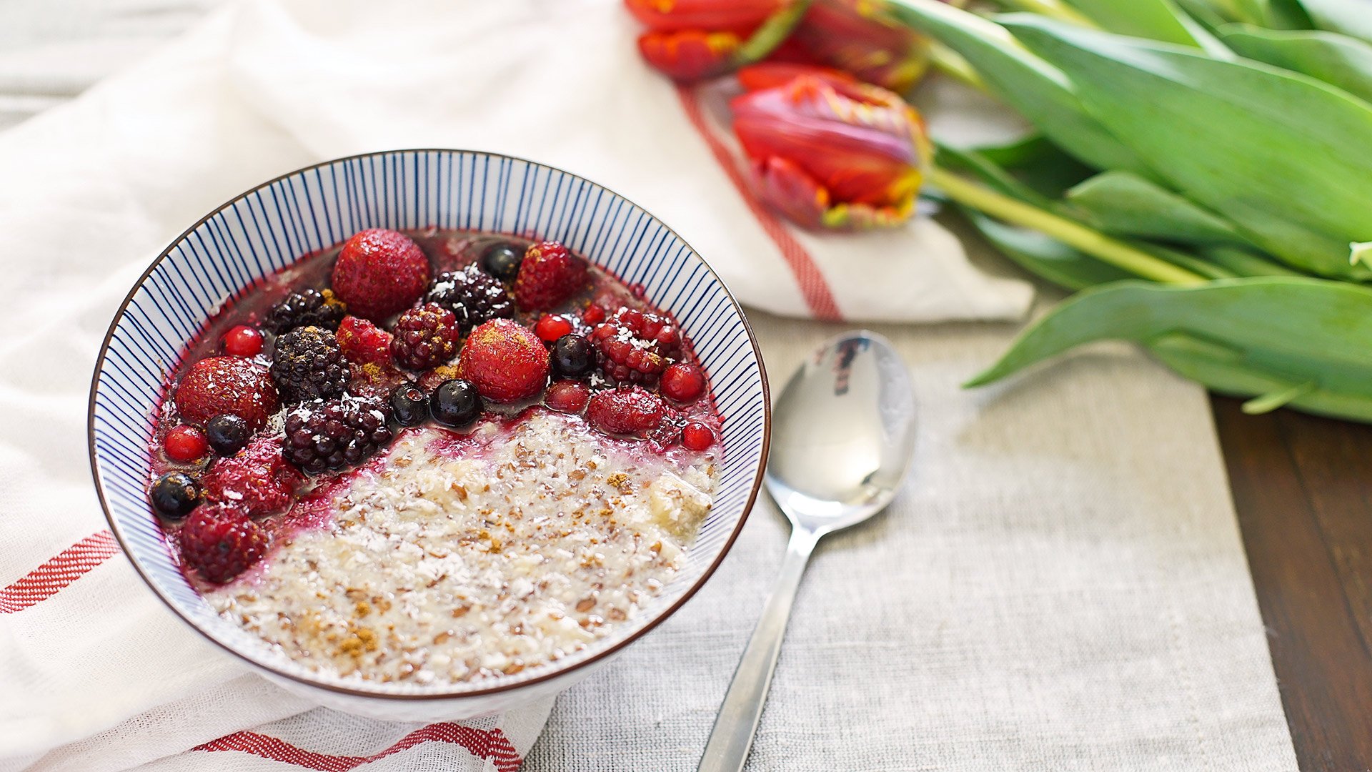 Paleo Porridge with Fruits